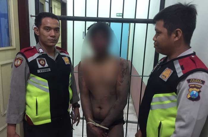 Dipergoki Warga, Maling Motor di Kecamatan Beji Babak Belur Dihakimi Massa Dipergoki Warga, Maling Motor di Kecamatan Beji Babak Belur Dihakimi Massa
