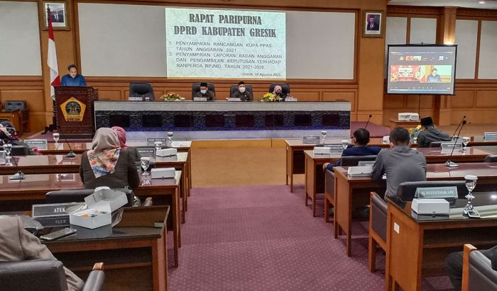 DPRD Gresik Proyeksikan APBD 2026 Capai Rp 5 Triliun DPRD Gresik Proyeksikan APBD 2026 Capai Rp 5 Triliun