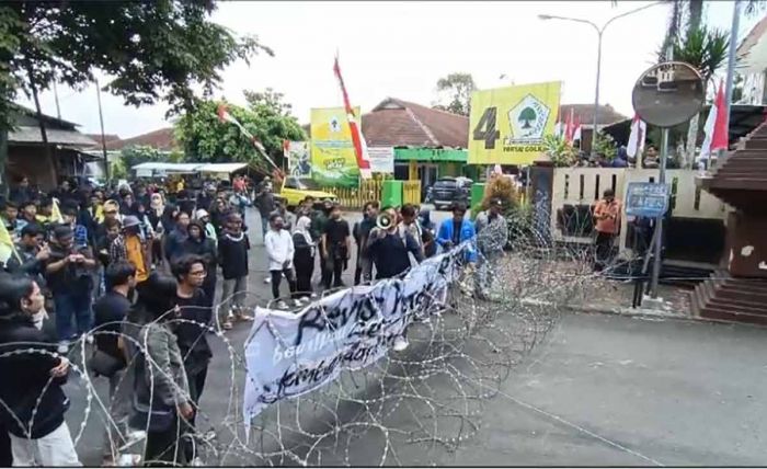 DPRD Jember Terima Tuntutan PMII soal Revisi Perda RTRW DPRD Jember Terima Tuntutan PMII soal Revisi Perda RTRW