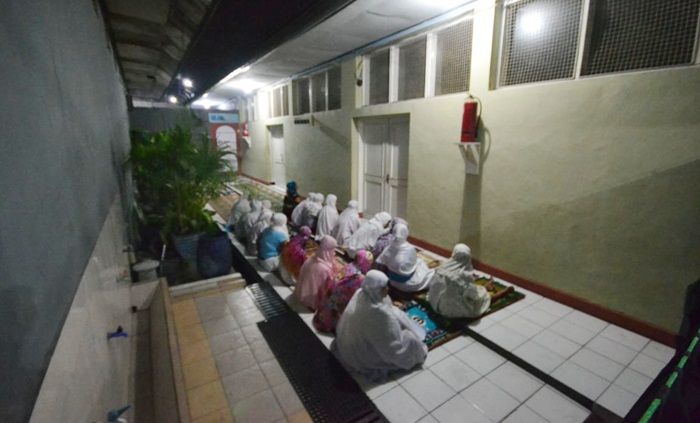 Begini Aktivitas Penghuni Lapas Mojokerto Saat Ramadan Tiba Begini Aktivitas Penghuni Lapas Mojokerto Saat Ramadan Tiba