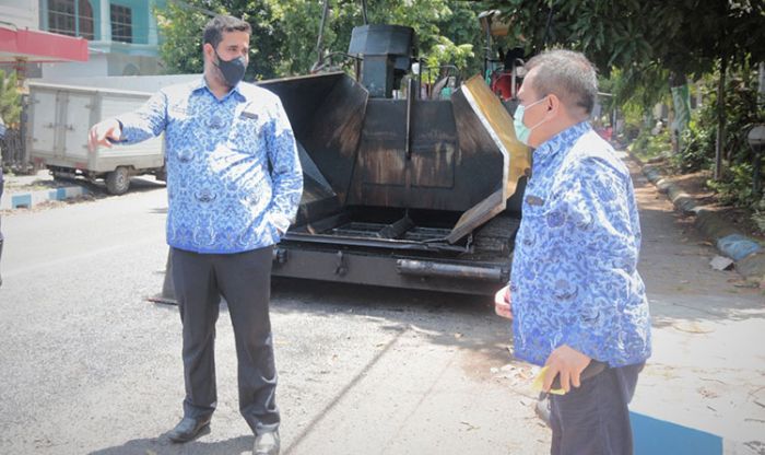 Sidak Jalan Rusak, Wali Kota Habib Hadi Pastikan Pengerjaan Rampung pada Akhir Tahun