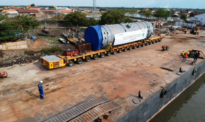 Kamis, Enam Truk Raksasa Ini akan Melintas dari Gresik ke Bojonegoro Kamis, Enam Truk Raksasa Ini akan Melintas dari Gresik ke Bojonegoro