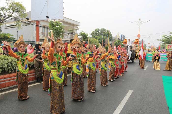 Peringati 1 Muharram, Pemkot Mojokerto Gelar Pawai Ta’aruf Pamerkan Keragaman Budaya Peringati 1 Muharram, Pemkot Mojokerto Gelar Pawai Ta’aruf Pamerkan Keragaman Budaya