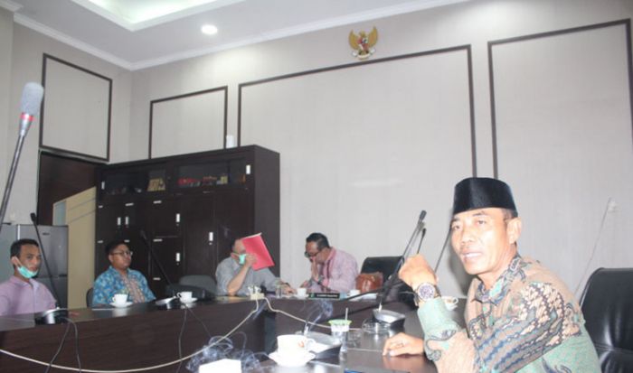 Pencairan Dana Rehab Kantor Desa Molor, Komisi I DPRD Pasuruan: Beberapa Belum Rampungkan Syarat Pencairan Dana Rehab Kantor Desa Molor, Komisi I DPRD Pasuruan: Beberapa Belum Rampungkan Syarat