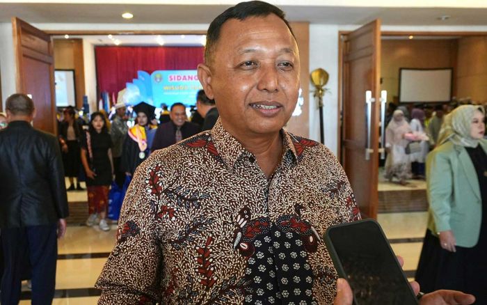 Ini Pesan Pjs Bupati Kediri kepada Wisudawan Stikes Ganesha Husada Ini Pesan Pjs Bupati Kediri kepada Wisudawan Stikes Ganesha Husada