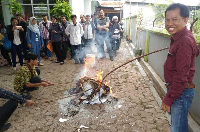 73 Peserta Ikuti Seleksi Tes Tulis Panwascam Kota Malang