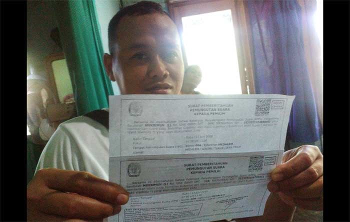 Kesal Hanya Gara-gara Dapat 2 Formulir C6 Pilgub Jatim, Pria Asal Senori ini Berniat Golput Kesal Hanya Gara-gara Dapat 2 Formulir C6 Pilgub Jatim, Pria Asal Senori ini Berniat Golput
