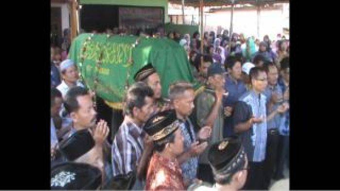 Keluarga Tolak Permintaan agar Liya Dimakamkan di Ponpes Keluarga Tolak Permintaan agar Liya Dimakamkan di Ponpes
