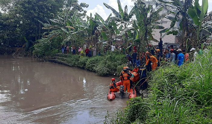Dilaporkan Menghilang, Bocah Perempuan di Sidoarjo Tewas Tenggelam Dilaporkan Menghilang, Bocah Perempuan di Sidoarjo Tewas Tenggelam