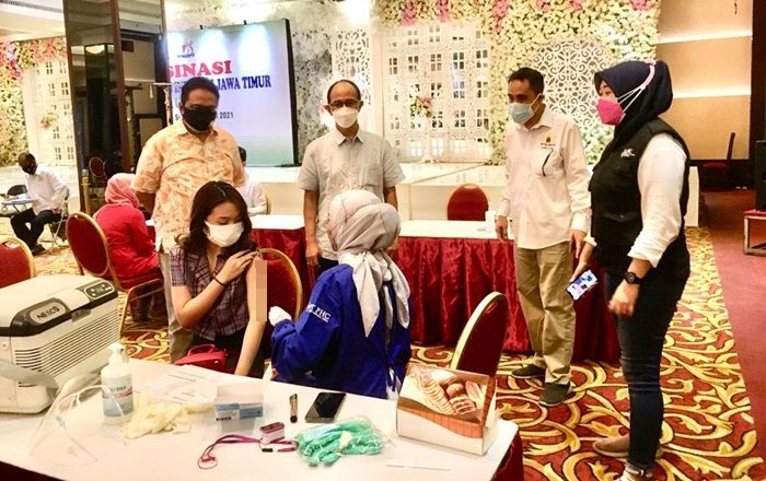 Kadin Jatim Fasilitasi Vaksinasi 421 UMKM di Surabaya Raya