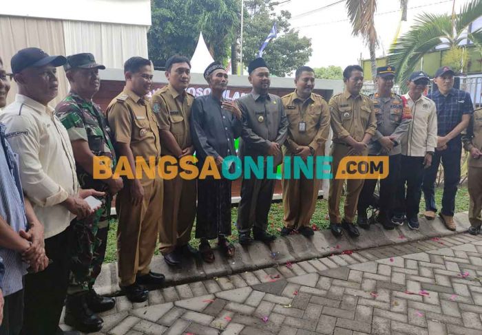 Bupati Gresik Dukung Inovasi Desa Mandiri Membangun Kawasan Ekonomi Bupati Gresik Dukung Inovasi Desa Mandiri Membangun Kawasan Ekonomi