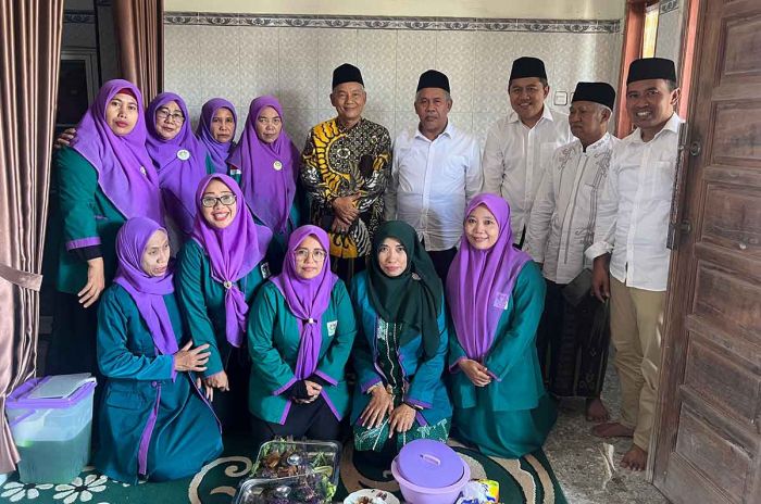 Hadiri Sholawatan Bersama KH Marzuki Mustamar, Mas Iin Apresiasi Jamaah Hadiri Sholawatan Bersama KH Marzuki Mustamar, Mas Iin Apresiasi Jamaah