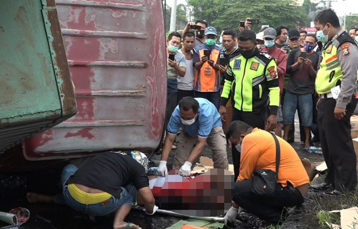 Polisi Selidiki Kecelakaan Kereta Api Vs Truk Box di Krian Sidoarjo yang Sebabkan Tewasnya Sopir