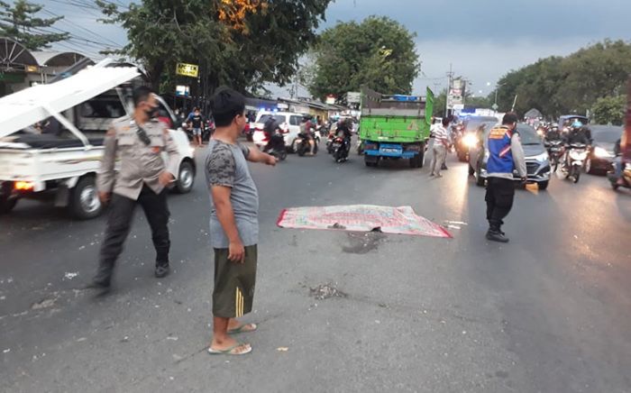 Hendak Nyeberang, Pejalan Kaki Tewas Ditabrak Truk di Jalan Raya Tanggulangin Sidoarjo