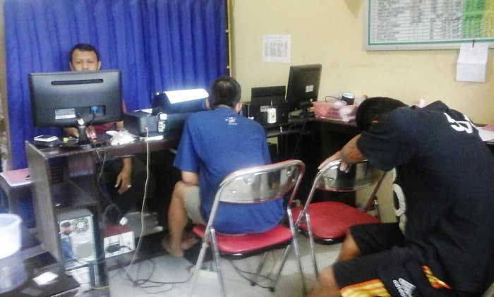Dua Bersaudara di Kediri Edarkan Pil Koplo Dua Bersaudara di Kediri Edarkan Pil Koplo