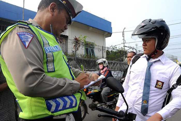 Operasi Zebra Perdana di Pasuruan, Ratusan Pengendara Ditilang Operasi Zebra Perdana di Pasuruan, Ratusan Pengendara Ditilang