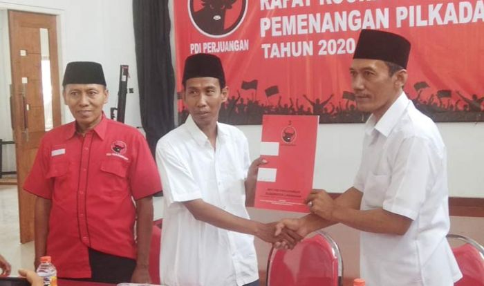 Maju Pilkada Lamongan 2020, Kiai Biin Abdussalam Pendaftar Pertama di PDIP