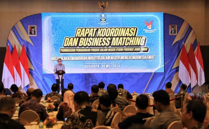 Buka Rakor P3DN, Pj Gubernur Jatim Targetkan Realisasi Belanja PDN 2024 Tembus 90 Persen Buka Rakor P3DN, Pj Gubernur Jatim Targetkan Realisasi Belanja PDN 2024 Tembus 90 Persen