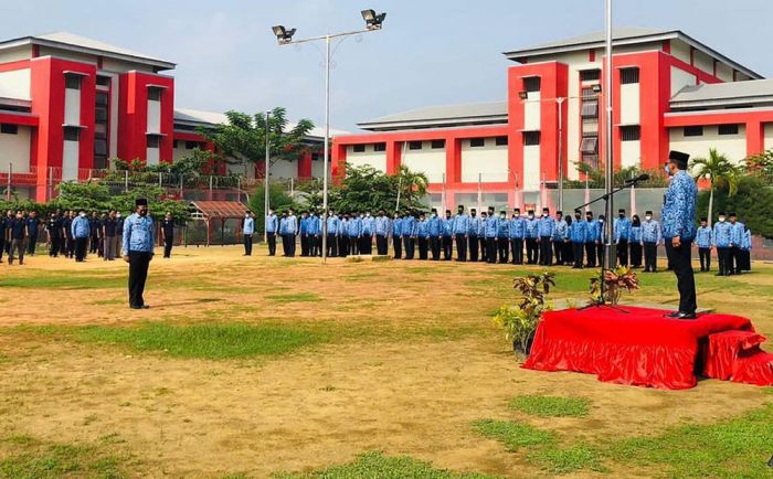 Peringati Hari Pahlawan, Lapas Narkotika Kelas IIA Pamekasan Gelar Upacara