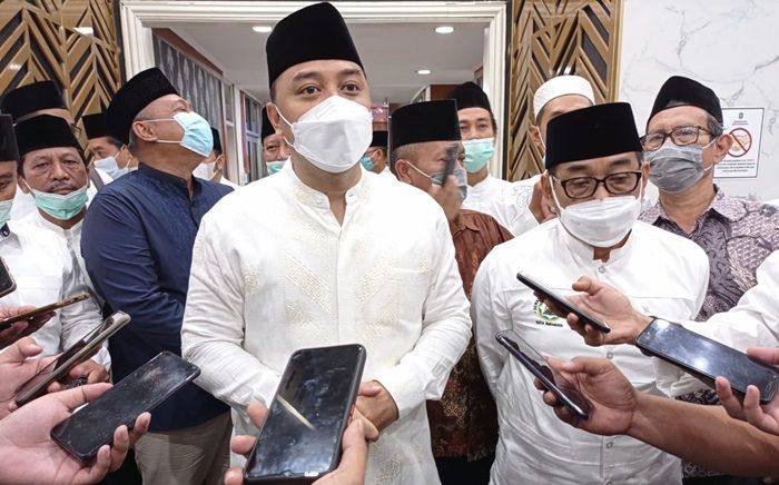 Wali Kota Surabaya: Salat Tarawih di Masjid Wajib Terapkan Protokol Kesehatan