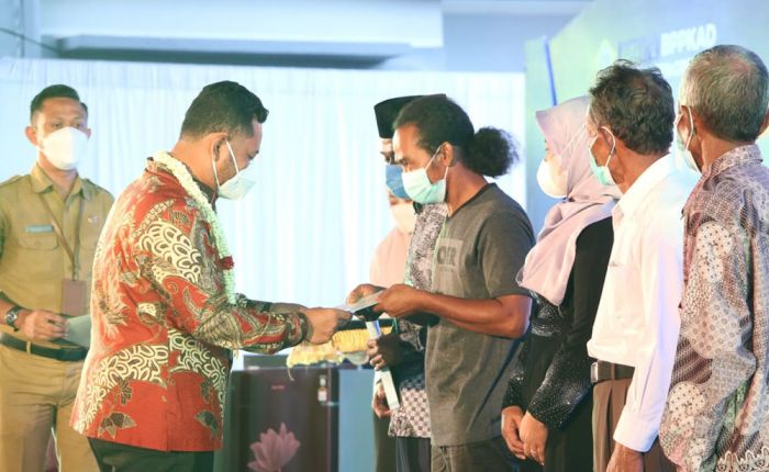 Capaian PBB di Gresik Lebihi Target, Tembus Rp131 Miliar Capaian PBB di Gresik Lebihi Target, Tembus Rp131 Miliar