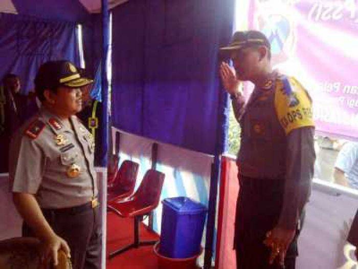 Pantau Arus Mudik, Waka Polda Jatim Berkunjung ke Bojonegoro Pantau Arus Mudik, Waka Polda Jatim Berkunjung ke Bojonegoro