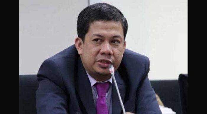 Fahri Hamzah: Pangkalan TNI AU Dikuasai Singapura Lewat Lion Air Fahri Hamzah: Pangkalan TNI AU Dikuasai Singapura Lewat Lion Air
