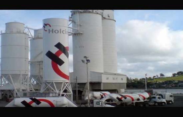 Besok, Ratusan Warga Ring Satu Demo Pabrik Holcim di Tuban Besok, Ratusan Warga Ring Satu Demo Pabrik Holcim di Tuban