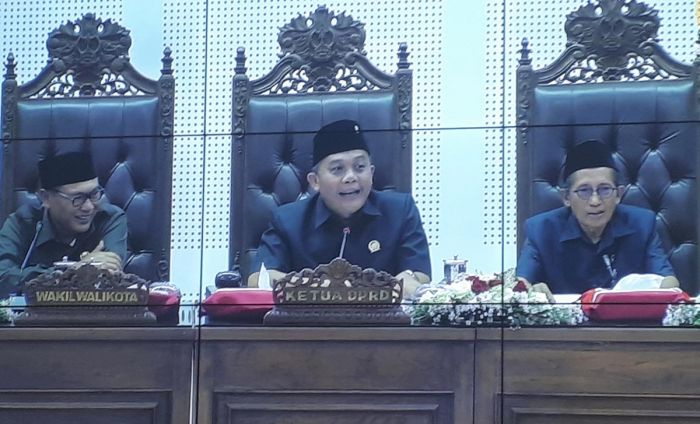 Tak Puas atas Jawaban Wali Kota Malang tentang Raperda Kota Layak Anak, Dewan Siap Bentuk Pansus Tak Puas atas Jawaban Wali Kota Malang tentang Raperda Kota Layak Anak, Dewan Siap Bentuk Pansus
