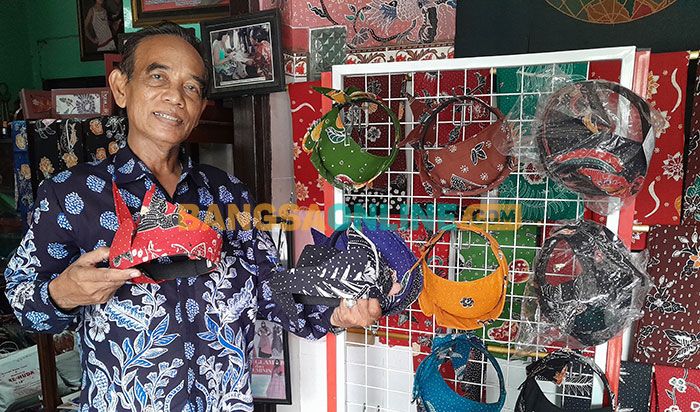 Jadi Pelengkap Seragam ASN, Pengrajin Batik Sidoarjo ini Banjir Pesanan Udeng Pacul Gowang