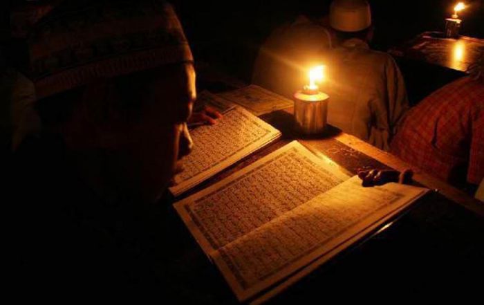 Tafsir Al-Kahfi 25-26: Abshir dan Asmi Tafsir Al-Kahfi 25-26: Abshir dan Asmi