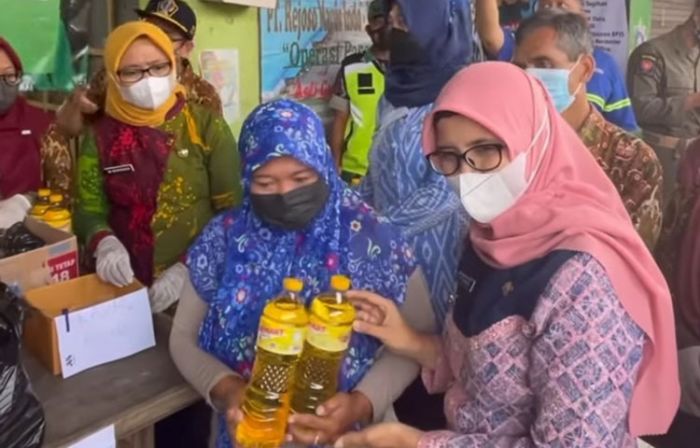 Pasokan Minyak Goreng di Kabupaten Blitar Berkurang 50 Persen Pasokan Minyak Goreng di Kabupaten Blitar Berkurang 50 Persen