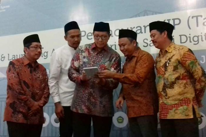 Menag Launching iSantri di Ma’had Aly Sukorejo, Permudah Santri Mengakses Kitab Kuning Menag Launching iSantri di Ma’had Aly Sukorejo, Permudah Santri Mengakses Kitab Kuning