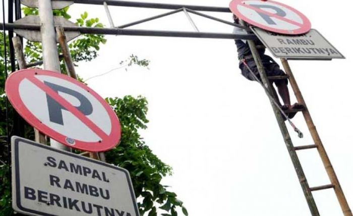 Anggaran Terbatas, Perbaikan Rambu Lalin Jelang Musim Mudik Gunakan Skala Prioritas Anggaran Terbatas, Perbaikan Rambu Lalin Jelang Musim Mudik Gunakan Skala Prioritas