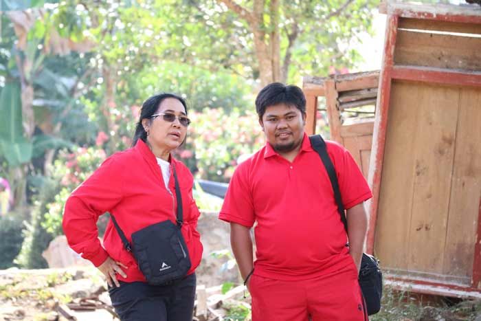 Eva Sundari Angkat Anak Asuh Keluarga Tidak Mampu Asal Wlingi Eva Sundari Angkat Anak Asuh Keluarga Tidak Mampu Asal Wlingi