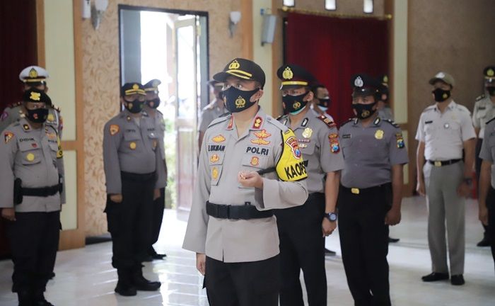 Kapolres Kediri Pimpin Upacara Kenaikan Pangkat 104 Personel Secara Virtual Kapolres Kediri Pimpin Upacara Kenaikan Pangkat 104 Personel Secara Virtual