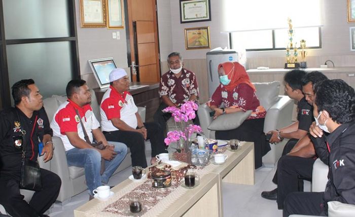 Protes Harga Pupuk Bersubsidi, LSM GAIB Datangi Dinas Pertanian Kabupaten Pasuruan Protes Harga Pupuk Bersubsidi, LSM GAIB Datangi Dinas Pertanian Kabupaten Pasuruan