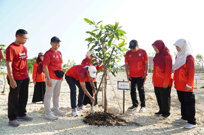 Sambut HUT Ke-51, PPNI Lamongan Tanam Berbagai Jenis Pohon di Kagama Sambut HUT Ke-51, PPNI Lamongan Tanam Berbagai Jenis Pohon di Kagama