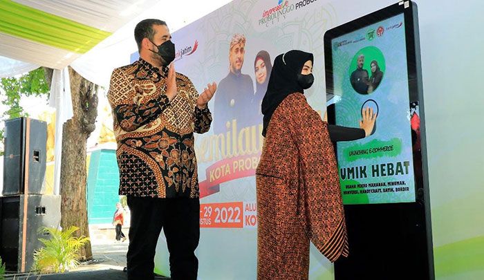 Pemkot Probolinggo Komitmen Kembangkan Produk Unggulan UMKM Melalui Kemilau Raya Pemkot Probolinggo Komitmen Kembangkan Produk Unggulan UMKM Melalui Kemilau Raya