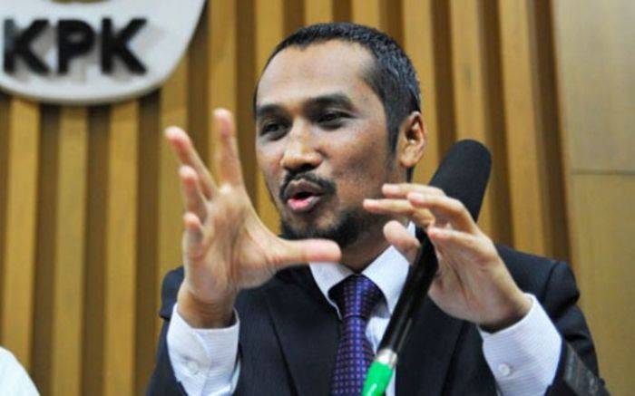 Samad: Ada Tiga Lembaga Tak Dukung Menteri Susi Berantas Pencuri Ikan Samad: Ada Tiga Lembaga Tak Dukung Menteri Susi Berantas Pencuri Ikan