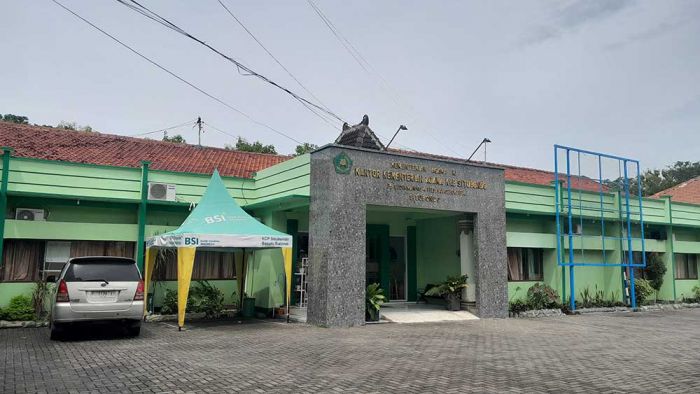 Terjadi Penelantaran Jamaah Umroh, Kemenag Situbondo Siap Menerima Pengaduan Terjadi Penelantaran Jamaah Umroh, Kemenag Situbondo Siap Menerima Pengaduan