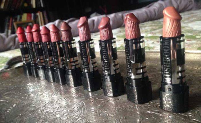 Ingin Sensasi? Rasakan Lipstick Bentuk Penis Ingin Sensasi? Rasakan Lipstick Bentuk Penis