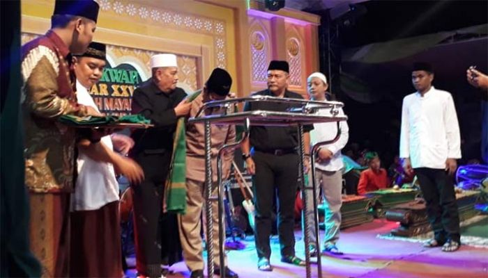 Hadiri Haul Sunan Drajat Lamongan, Mahfud MD: Santri Harus Manguasai Ilmu Agama dan Paham Teknologi Hadiri Haul Sunan Drajat Lamongan, Mahfud MD: Santri Harus Manguasai Ilmu Agama dan Paham Teknologi