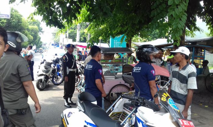 Ditilang Dishub Probolinggo, Pemilik Bentor Mencak-mencak