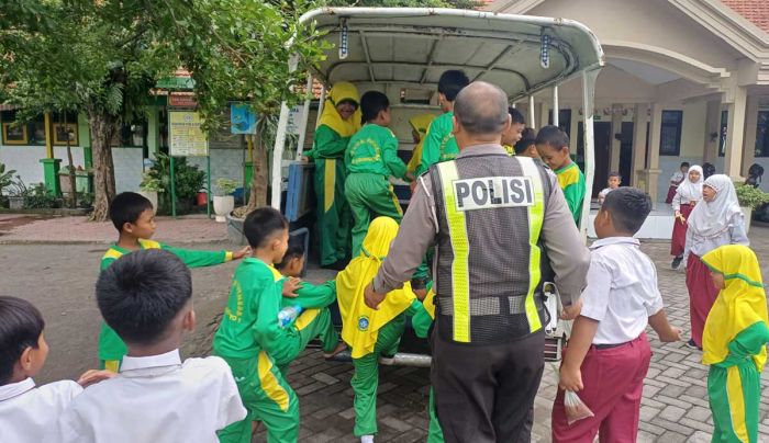 Unit Lantas Polsek Krian Lakukan Sambang Sekolah