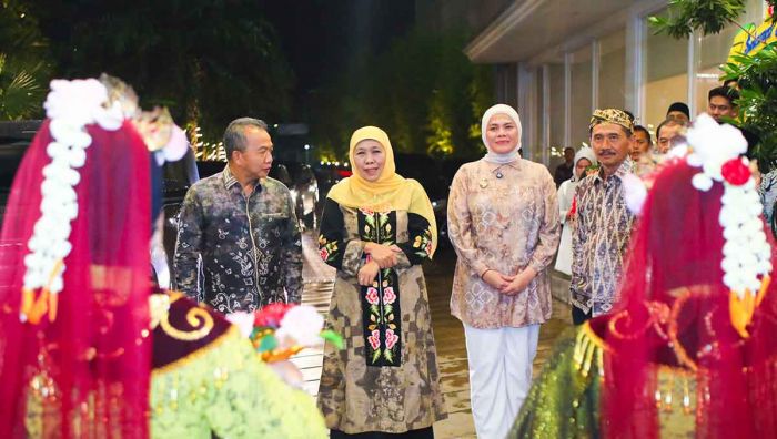 Perkuat Persatuan dan Konektivitas Ekonomi, Gubernur Khofifah Dorong Sinergi Jatim-Kalsel Perkuat Persatuan dan Konektivitas Ekonomi, Gubernur Khofifah Dorong Sinergi Jatim-Kalsel