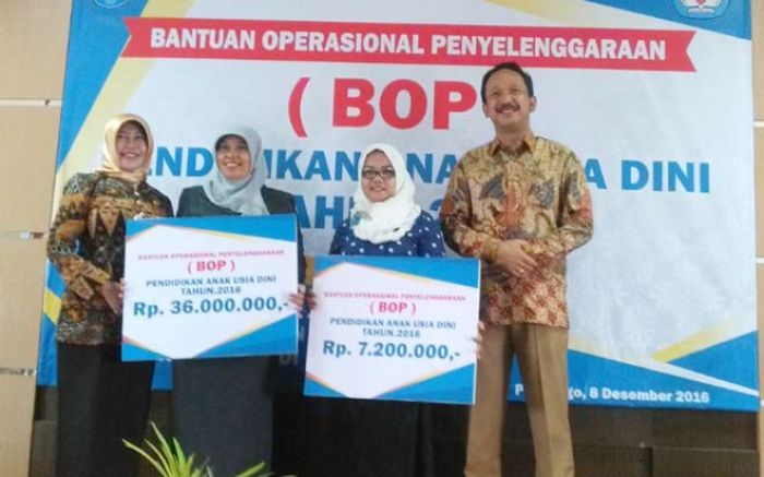 Ponorogo Salurkan Rp 8,3 Miliar untuk PAUD Ponorogo Salurkan Rp 8,3 Miliar untuk PAUD