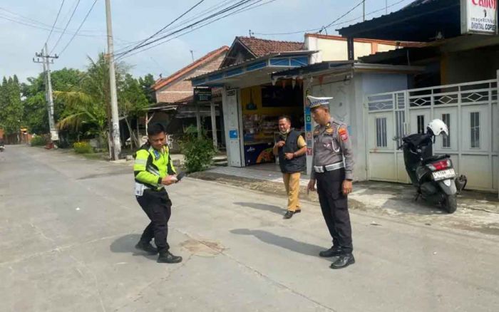 Diduga Kurang Konsentrasi, Pelajar di Kemlagi Mojokerto Tabrak Penyebrang Jalan Hingga Tewas Diduga Kurang Konsentrasi, Pelajar di Kemlagi Mojokerto Tabrak Penyebrang Jalan Hingga Tewas
