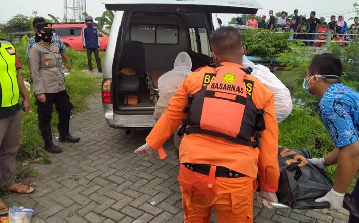 Mayat Perempuan Tanpa Identitas Ditemukan di Pinggir Tambak Kali Sukuran Sedati Mayat Perempuan Tanpa Identitas Ditemukan di Pinggir Tambak Kali Sukuran Sedati