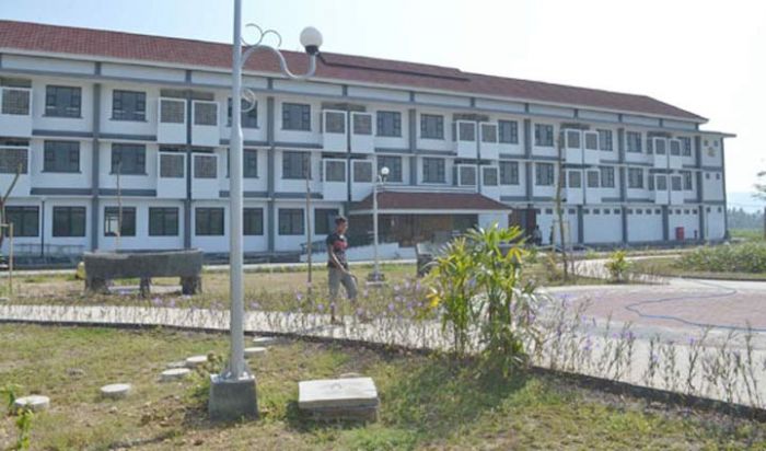 Terkendala Status, Disparpora Pacitan Tak Bisa Anggarkan Biaya Operasional untuk Wisma Atlet Terkendala Status, Disparpora Pacitan Tak Bisa Anggarkan Biaya Operasional untuk Wisma Atlet